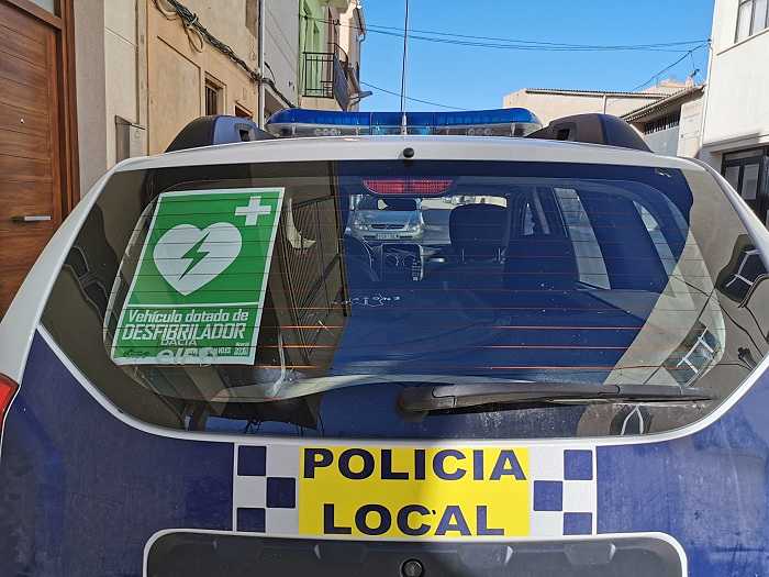 desfibirilador coche policia comprar dea alquilar catalunya