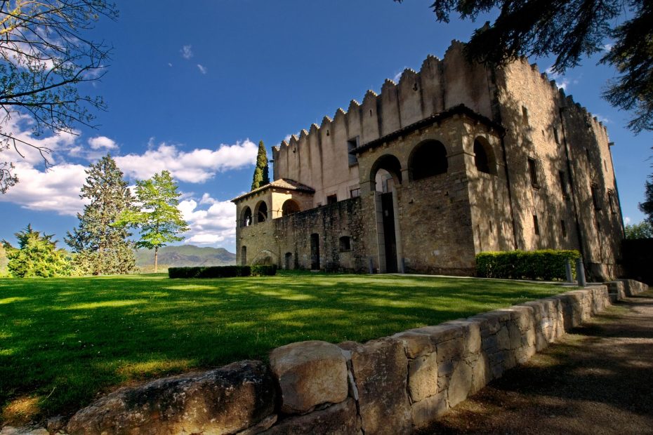 castell montesquiu paisatge