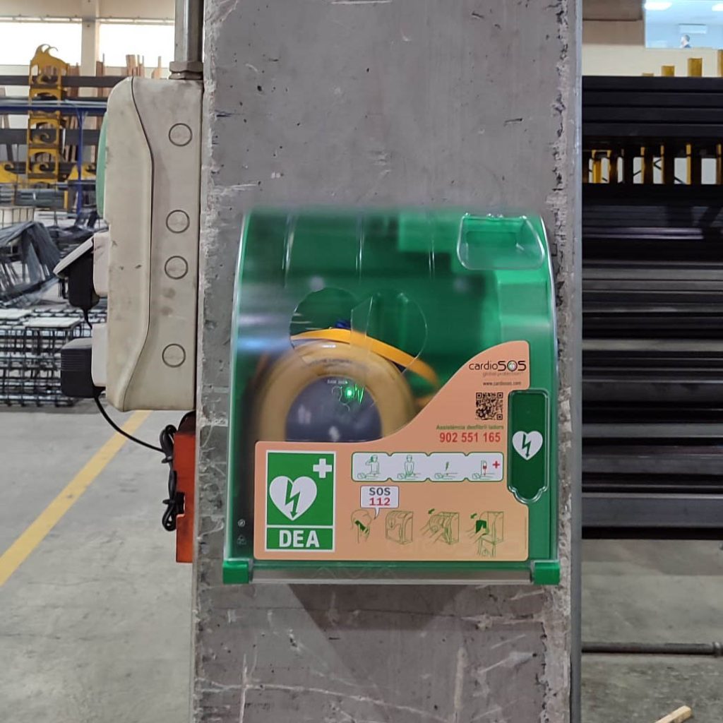desfibrilador-industria-hierro-prevencion-riesgos