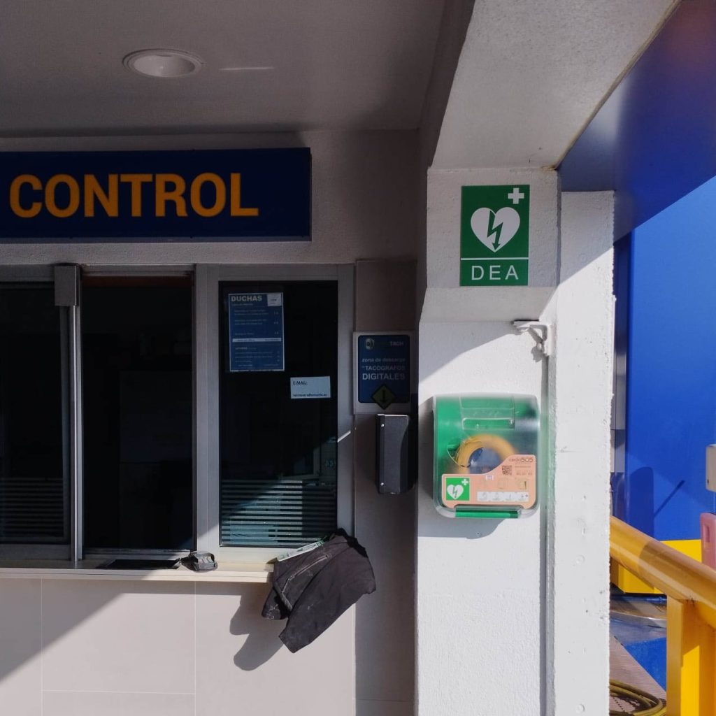 oil-albera-gasolinera-samaritan-front