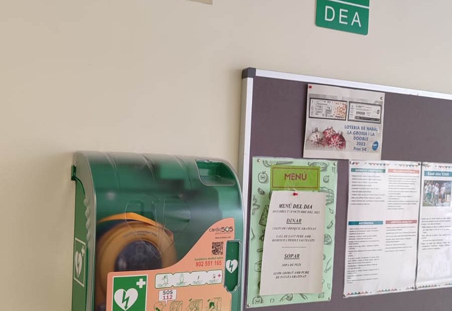 residencia-cardioprotegida-uso-desfibrilador