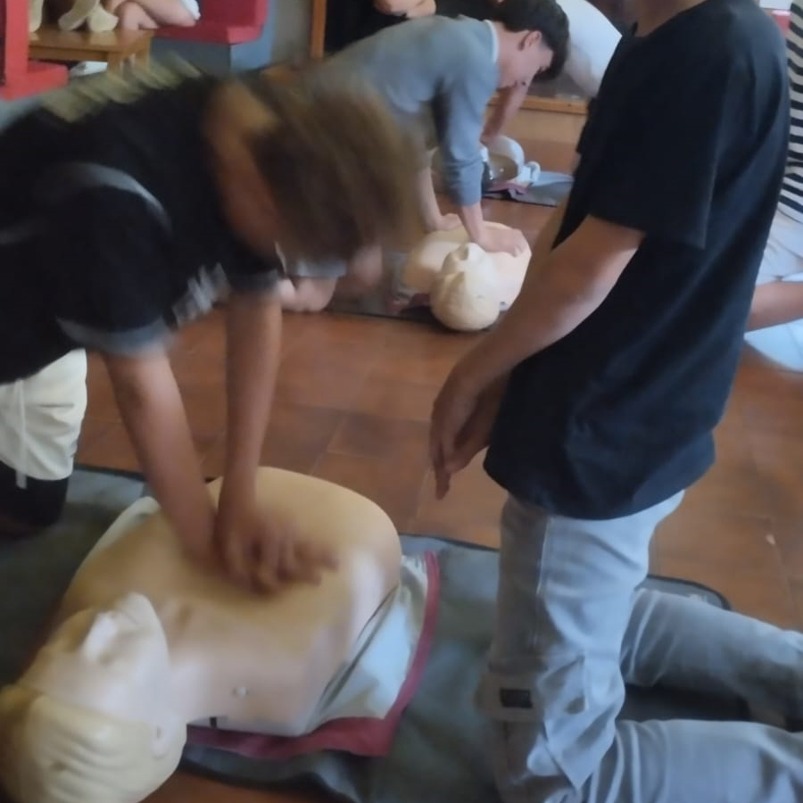 entrenament rcp per a joves