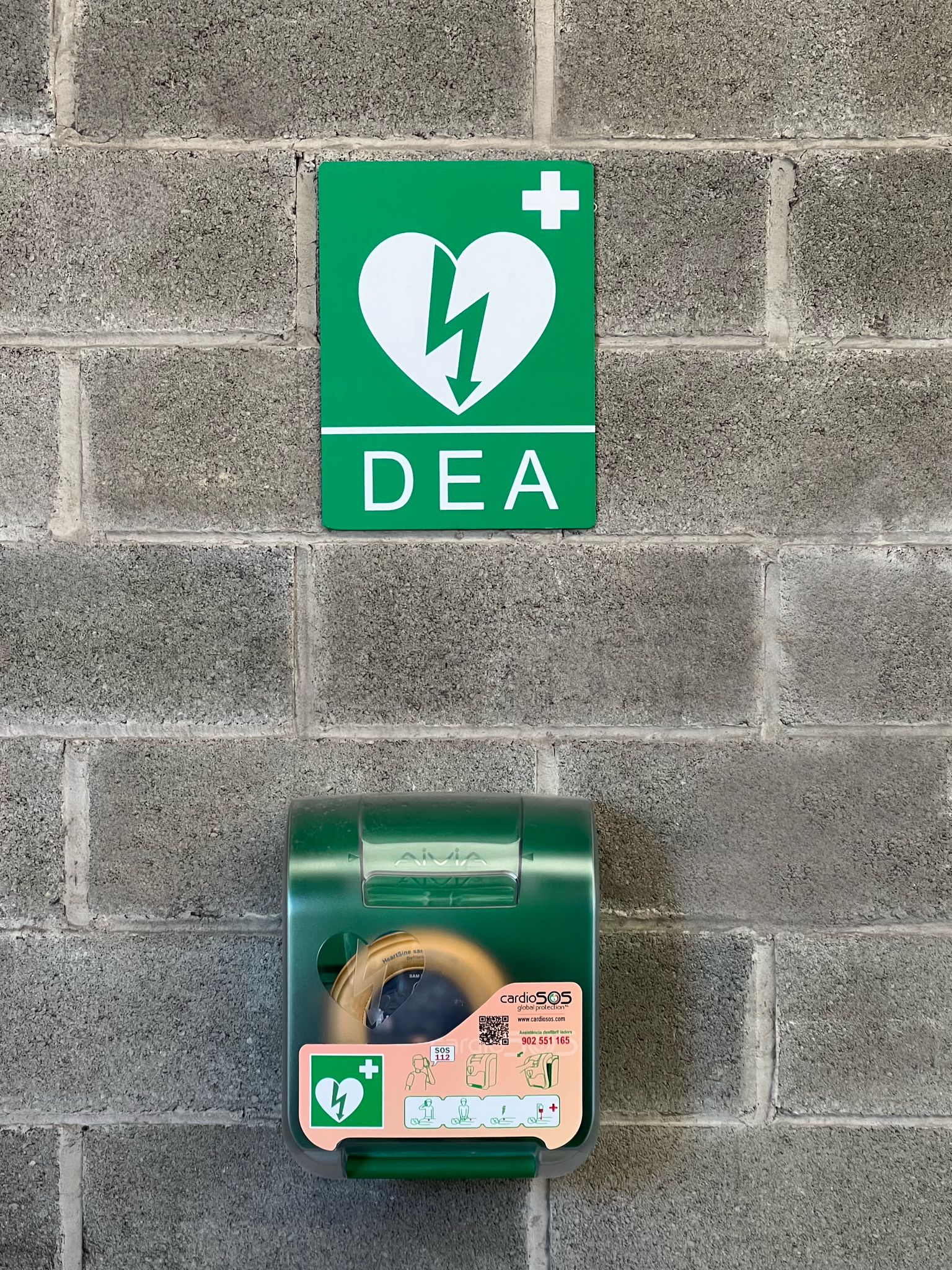 sumex desfibrilador industria