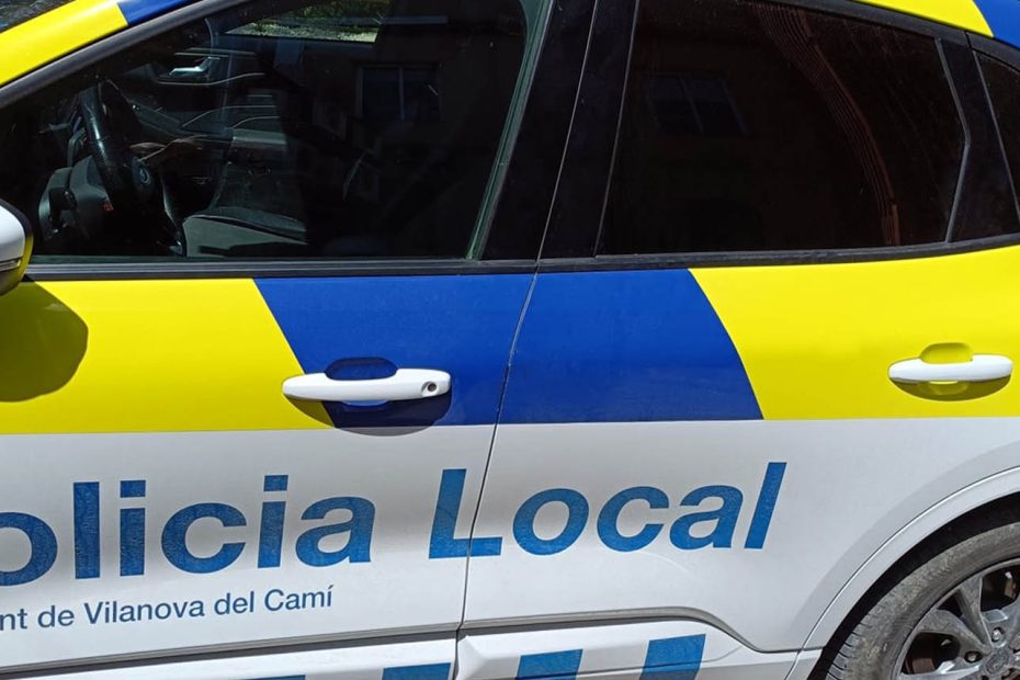 coche policia vilanova cami