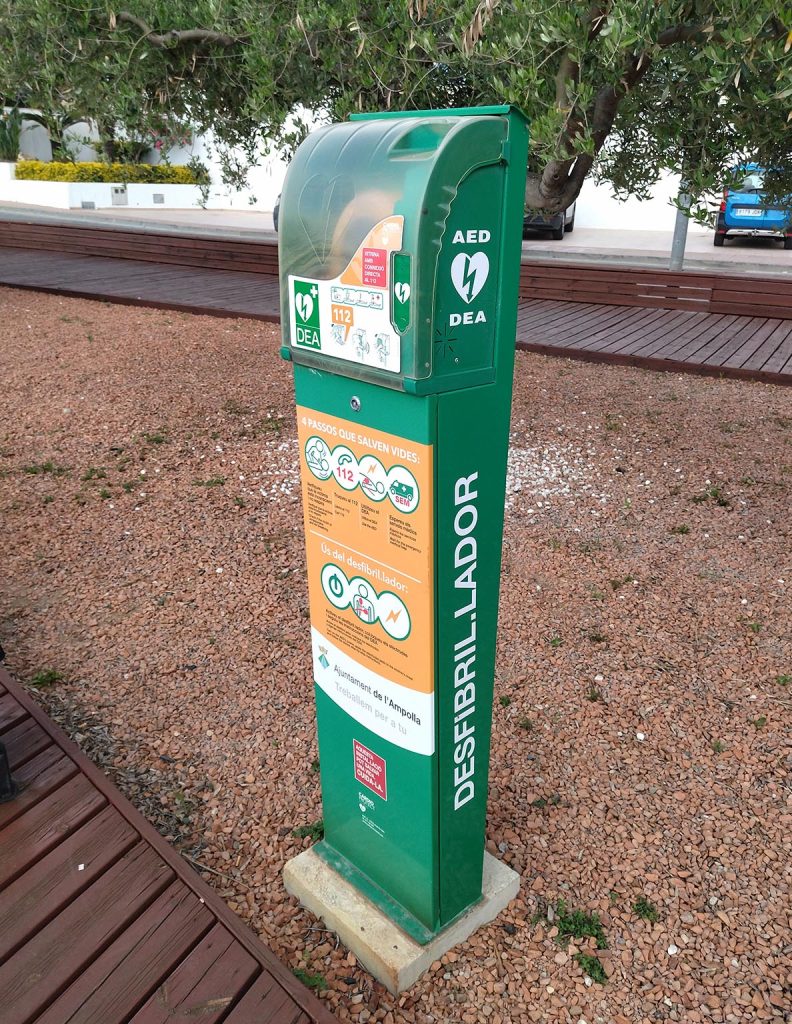totem-DEA-desfibrillador