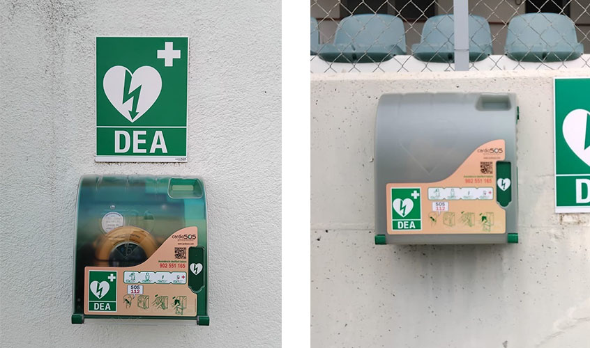 comparació antre una tapa normal y una tapa solar para vitrina de desfibril·lador